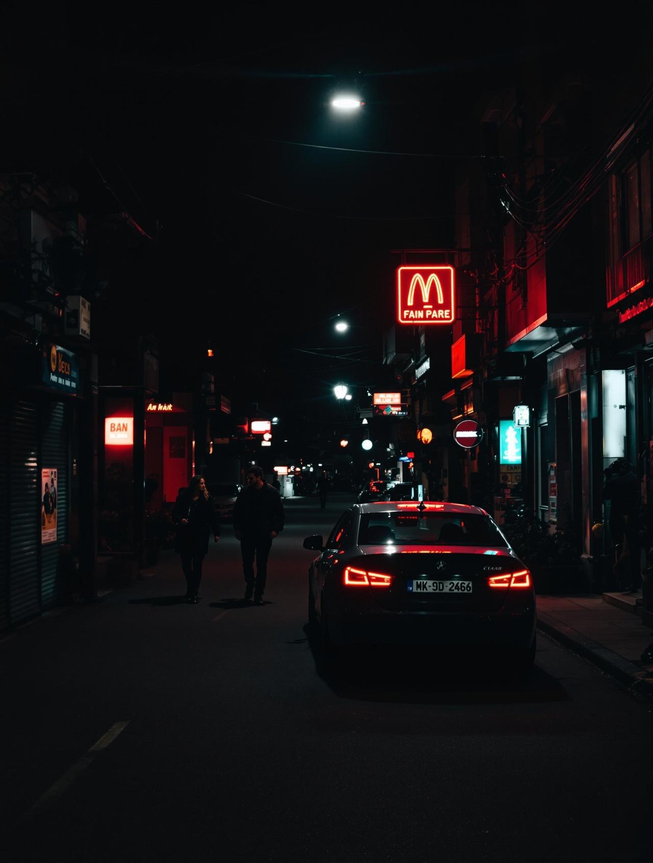某男星深夜私会现场 - 吃瓜网官网
